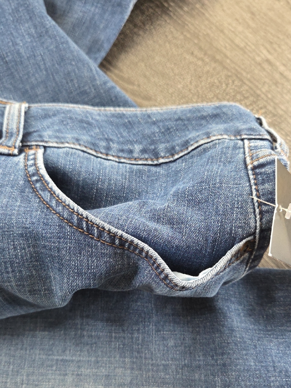 Lee Womans Midrise Regular Fit Capri STRETCH DENIM 24W NWT - Picture 15 of 16